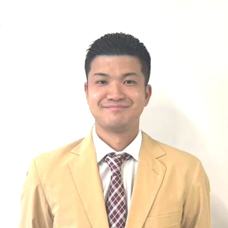 新開　悠太