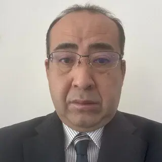 安達　治彦