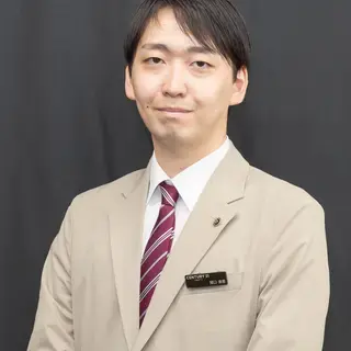 山形　哲也