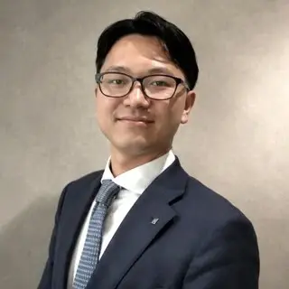 丹　優也